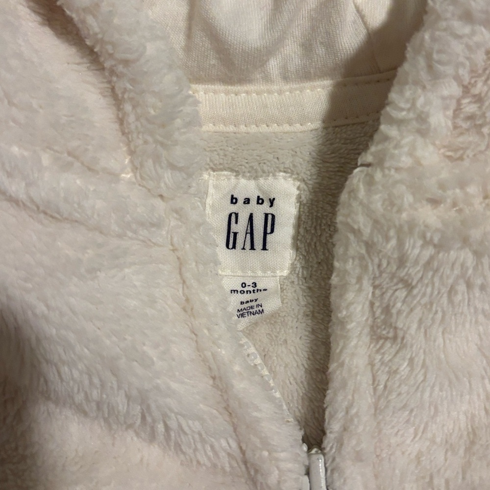 GAP Baby LOT Cream Fleece Hoodie and Onesie - Picture 3 of 9